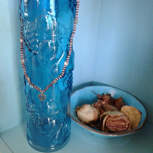 Purple beaded necklace with silver colored accents - Picture 2 of 6